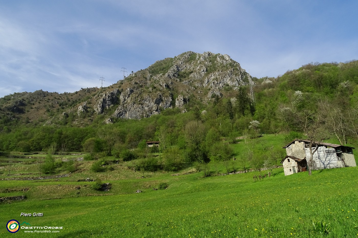 84 Altra vista sul versante sud del Pizzo di Spino.JPG